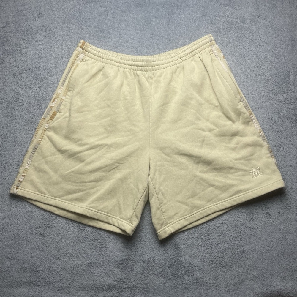 Adidas Sweat Shorts Mens 2XL Beige Fleece Inside Elastic Waist Casual Athletic